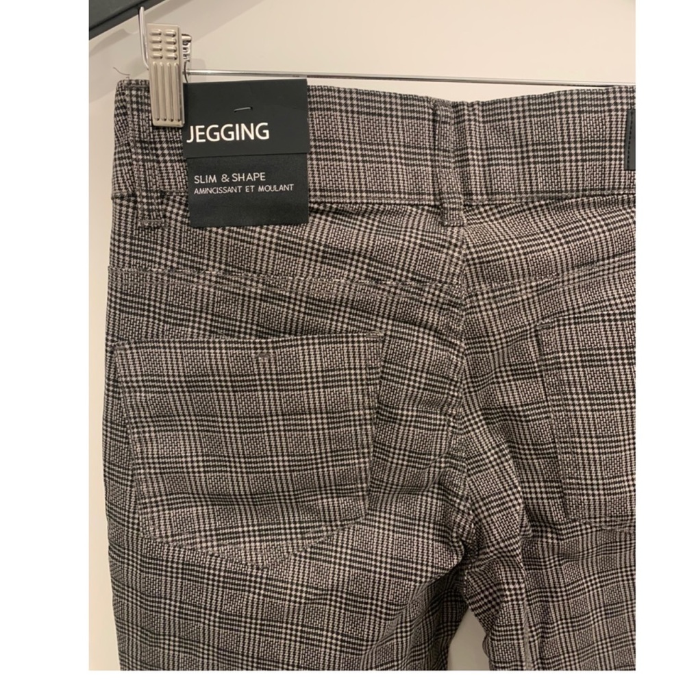 2/$50 Denim Society: Olivia Pull-On Jeggings - Picture 5 of 9